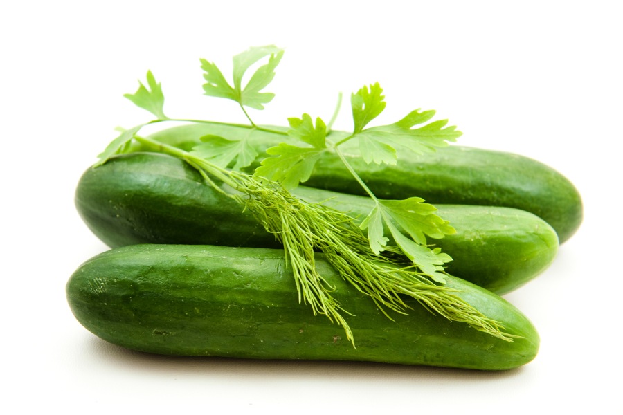 15 Healthy Snacks for People with Diabetes Cucumber Slices with Dill – A refreshing and hydrating snack option for diabetics