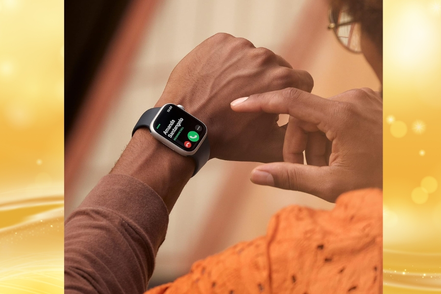 Top 10 Best Fitness Trackers for Swimming in 2024 Apple Watch Series 8 The ultimate swimming companion 3