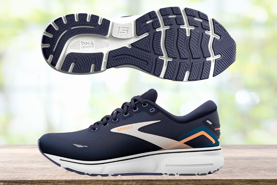 Brooks Ghost 15 Wide 1